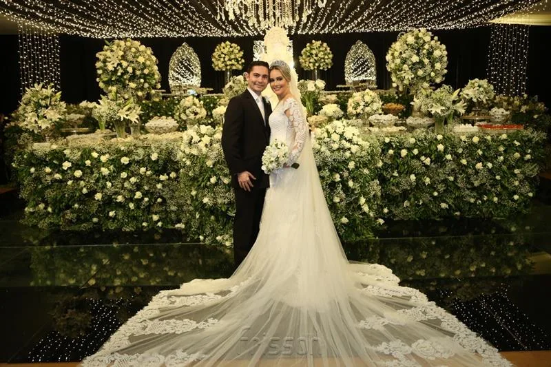 Diego Cordeiro e Talita Rebouças