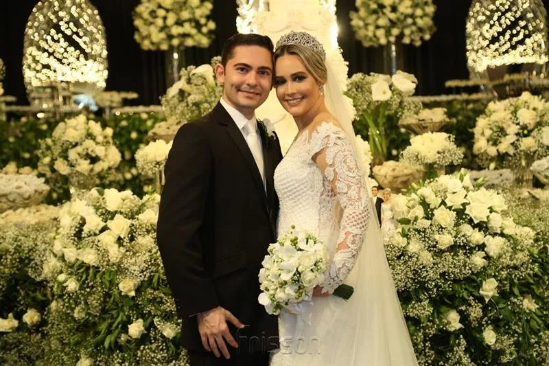 Diego Cordeiro e Talita Rebouças