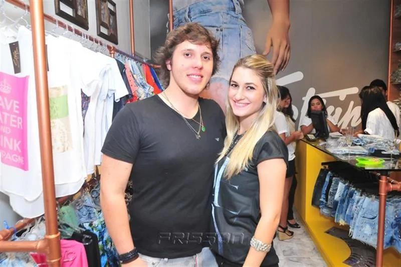 Aloisio Neto e Bruna Magalhães