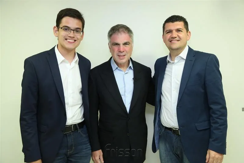 Carmelo Neto, Flávio Rocha e Ronaldo Martins