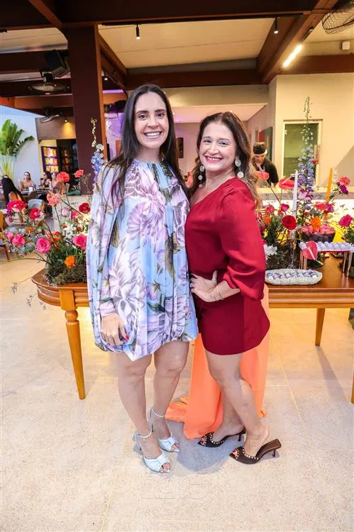 Debora Ribeiro e Karina Bezerra