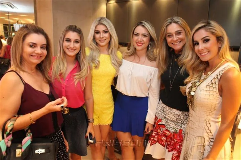 Ana Cristina Camelo, Bruna Magalhães, Natasha Brígido, Ana Carolina Marques, Célia Magalhães e Priscilla Silva