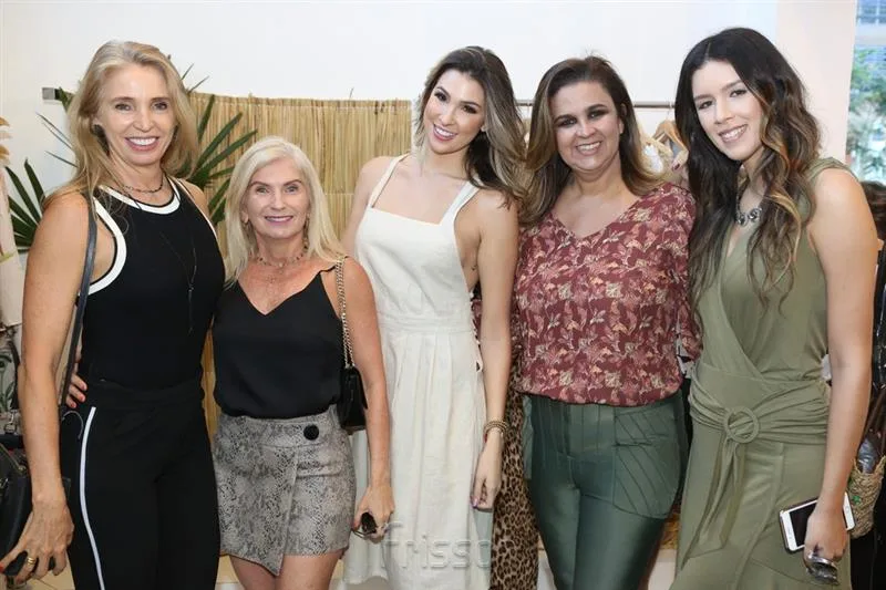 Adriana Tavares, Jane Martins, Alexia, Geórgia e Leticia Duarte