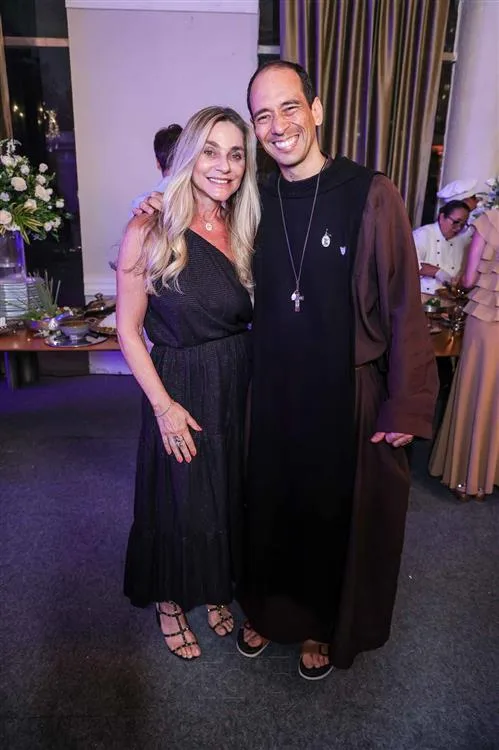 Célia Magalhães e Padre Emanuel