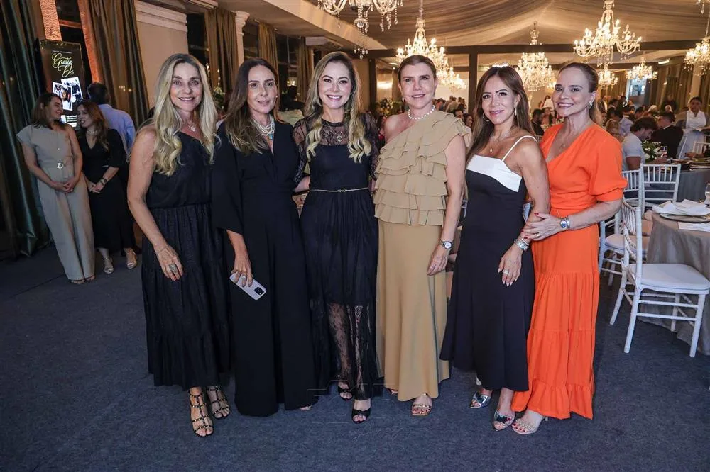 Célia Magalhães, Renata Oliveira, Geórgia Fontes, Sakie Brookes e Hilda Pamplona
