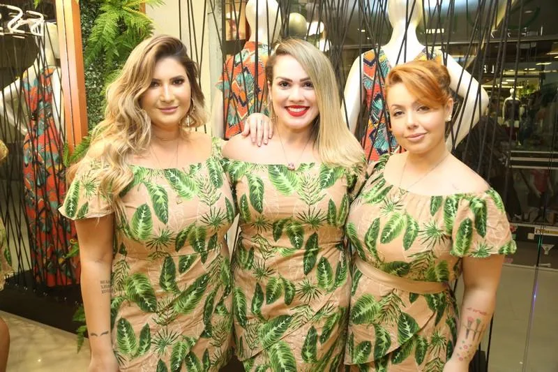 Bruna Rego, Lívia Torres e Paula Curvy
