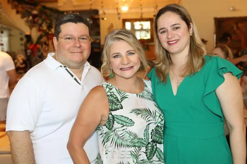 Fernando, Rosangela Dias e Laura mota