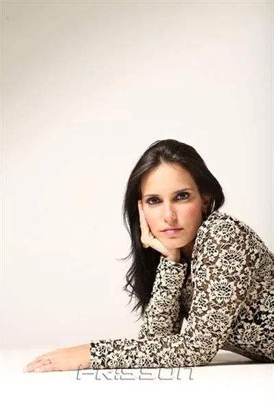Camila Falcão