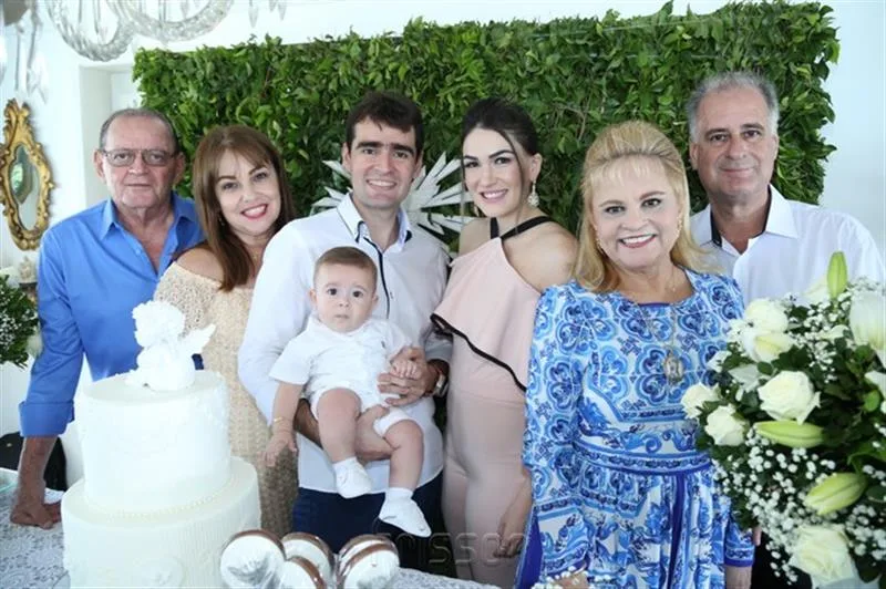 Arnaldo, Eliane Ferreira, Thaynna, Gustavo, Isaac, Arthur, Juliana, Excelsa e Arthur Costa Lima
