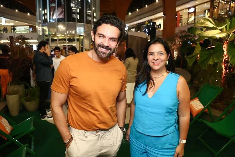 Clóvis Holanda e Juliana Menezes