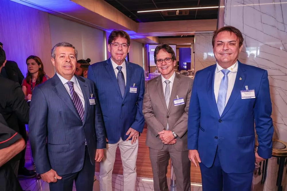 Anastácio Marinho, Marcus Albuquerque, Walmar Carvalho e Tarcísio Porto