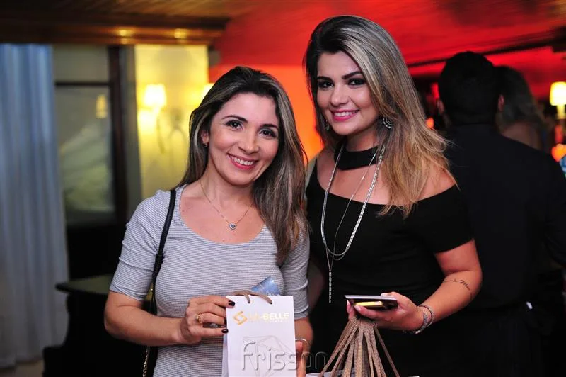 Carla Pfaender e Elaine Queiroz
