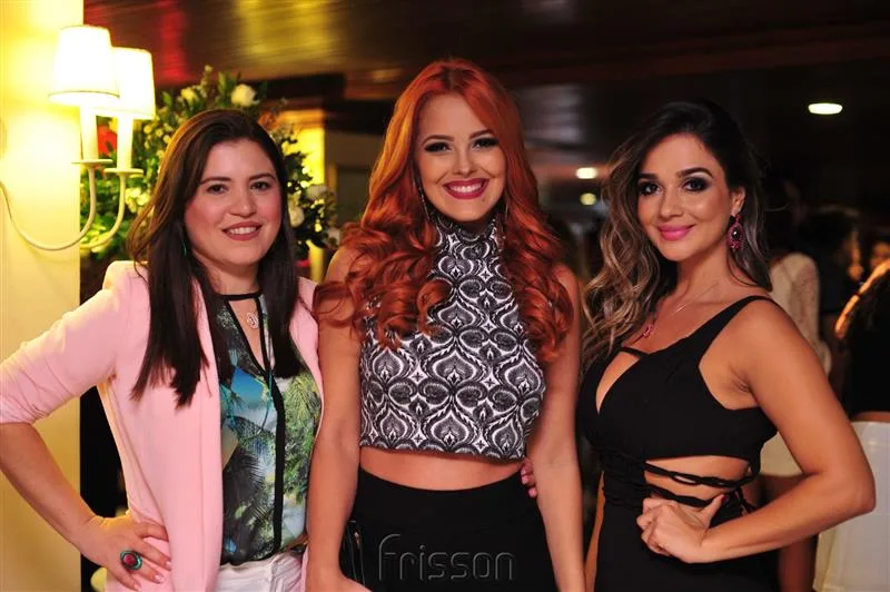 Domicia Gomes, Cris Moreira e Carol Rabelo