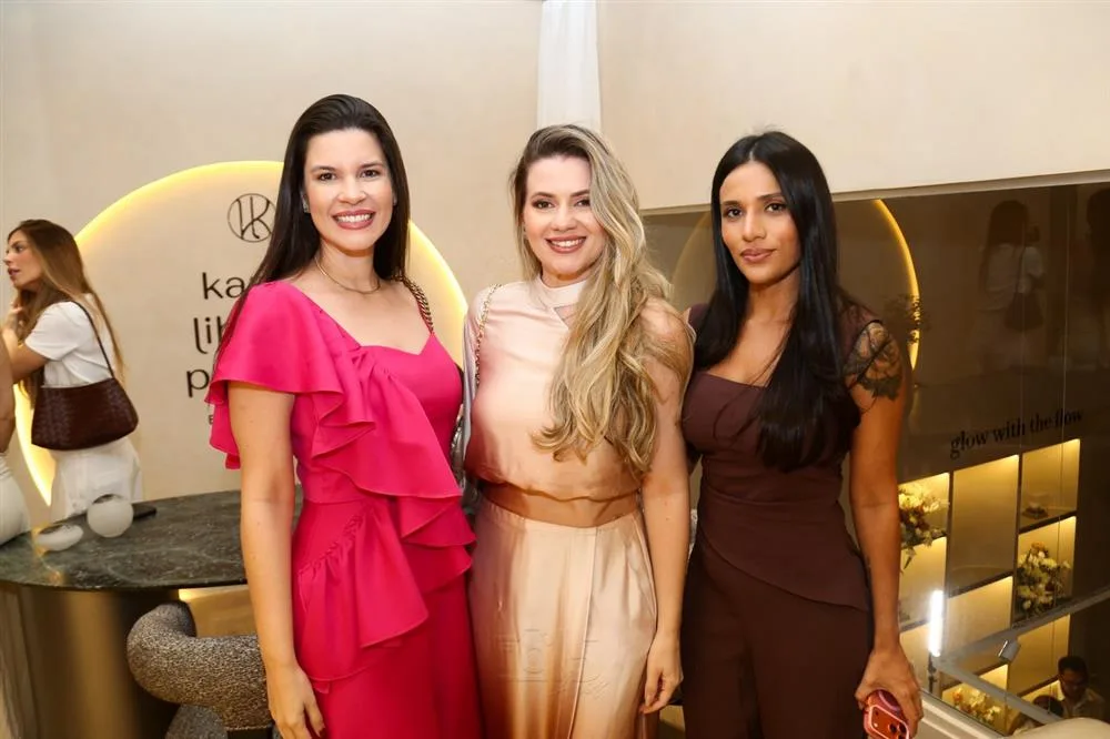 Adriana Felix, Margila Vidal e Thaina Moura