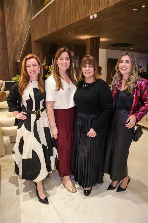 Aline Barroso, Livia Pádua, Claudia Majela e Roberta Maia