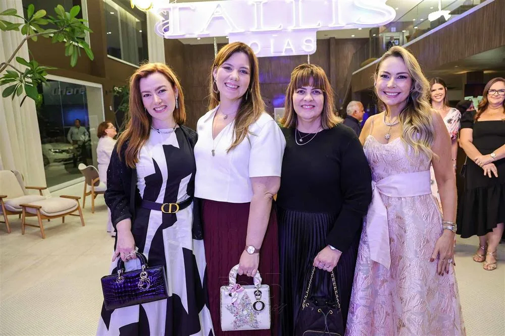 Aline Barroso, Livia Pádua, Claudia Majela e Talynie Mihaliuc