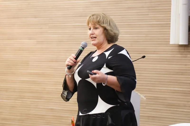 Annette de Castro