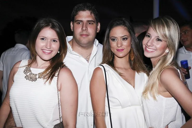 Carolina Andrade, Felipe Costa, Alice Costa e Renata Elias
