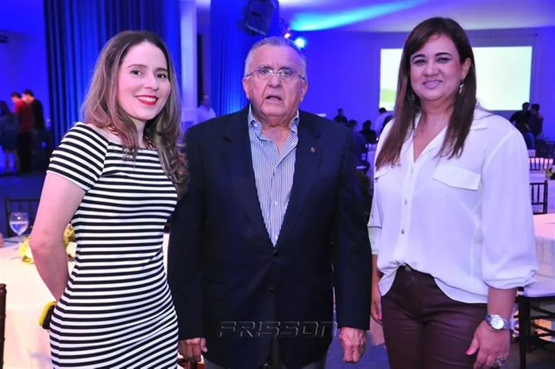 Agda Muniz, João Carlos Paes Mendonça e Eveline Brandão