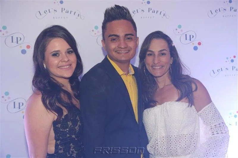 Clara Ferreira, Felipe Araujo e Bianca Meneleu