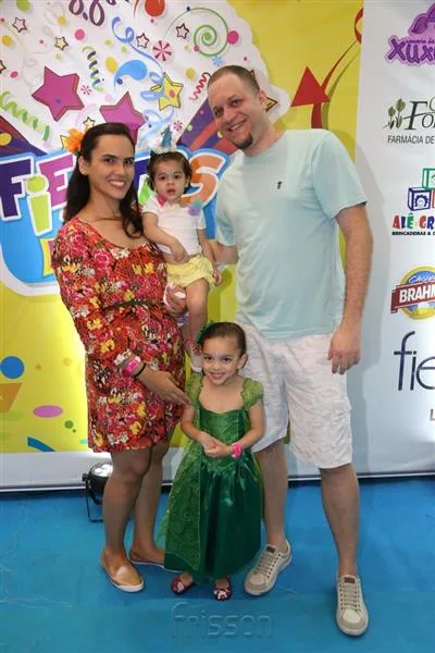 Camilla, Maria Clara, Maria Fernanda e Arão Ribeiro