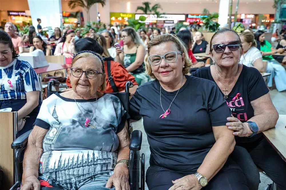Francisca Almeida, Rosilene Freitas e Rosângela Reis