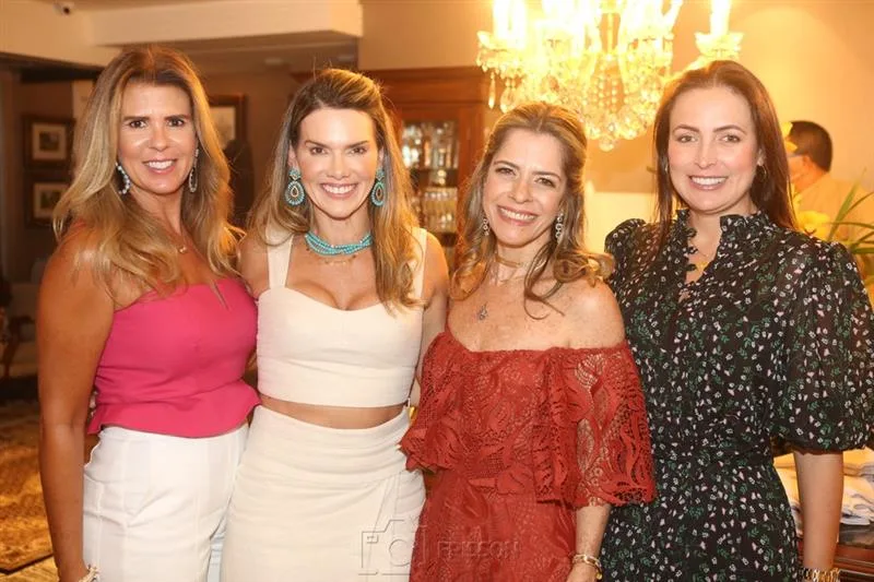 Alexandra Pinto, Pauliane Plutarco, Carla Nogueira e Ynara Parente
