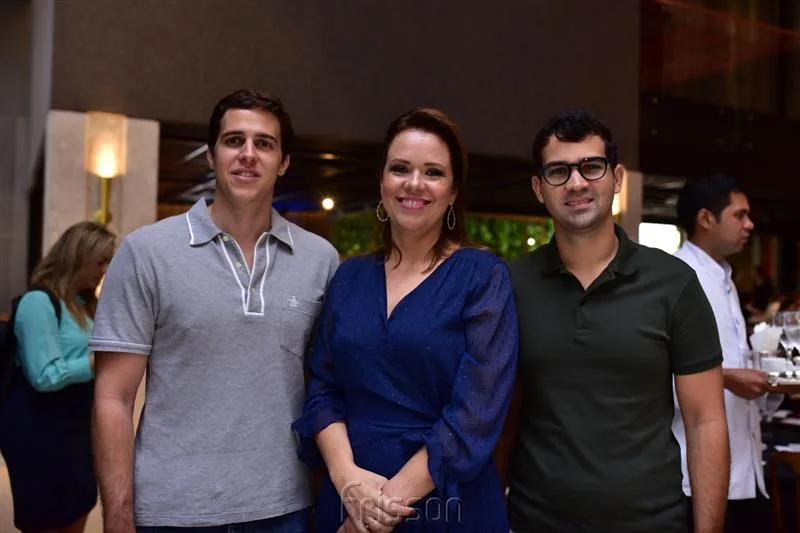 Bruno Frota, Ateleia Lopes e Vitor Brasil