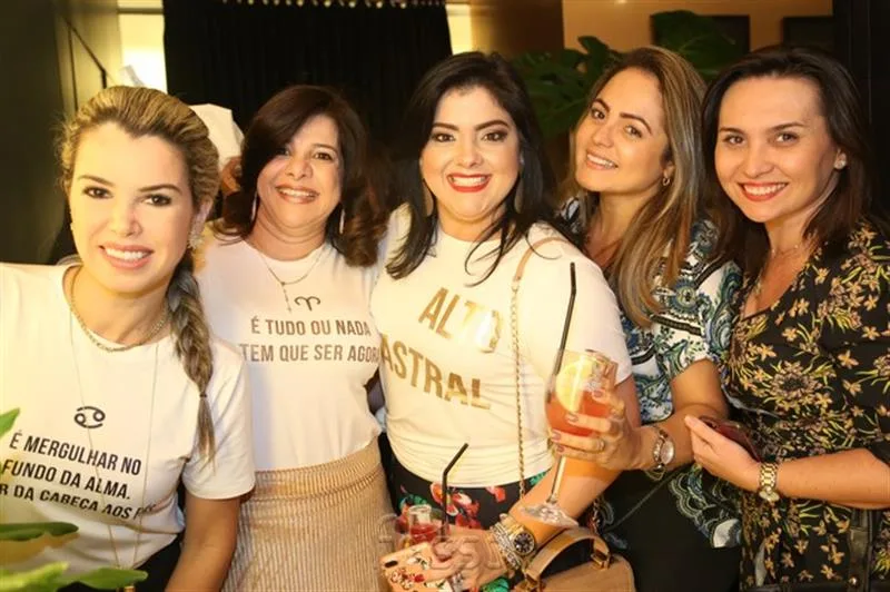 Daniele Cordeiro, Luciana Lôbo, Viviane Almada, Karina Mota e Socorro Medeiros