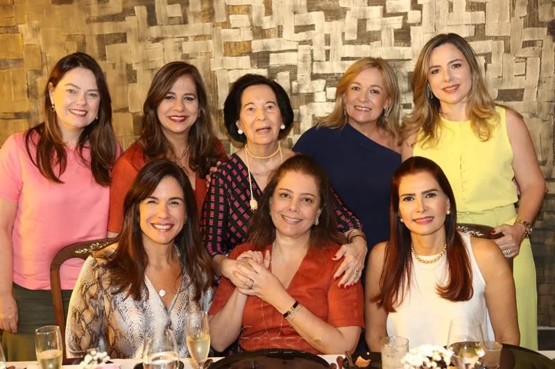 Erica Girão, Martinha Assunção, Zuleide Menezes, Rejane Porto, Suyane Dias Branco, Ana Virginia Martins, Claudia Gradvohl e Lorena Pouchain