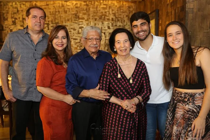 George, Martinha Assunção, Paulo, Zuleide Menezes, Thiago e Paulinha Assunção