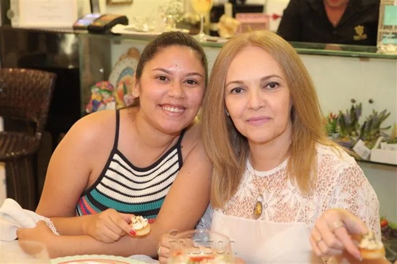 Ana Julia e Socorro Timbó