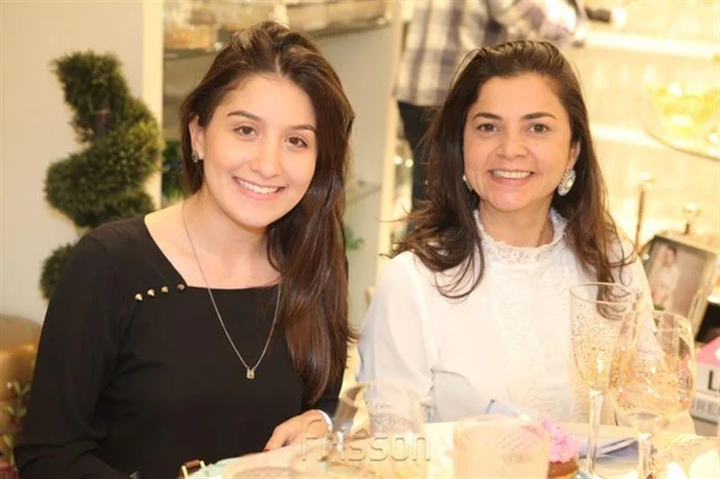Beatriz França e Ivina Egidio