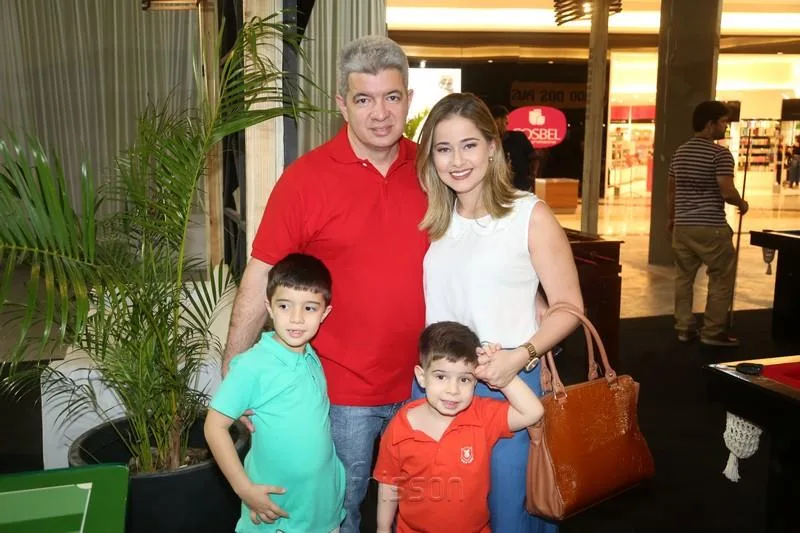 Bruno, Miguel, Heitor e Kelvia Ribeiro