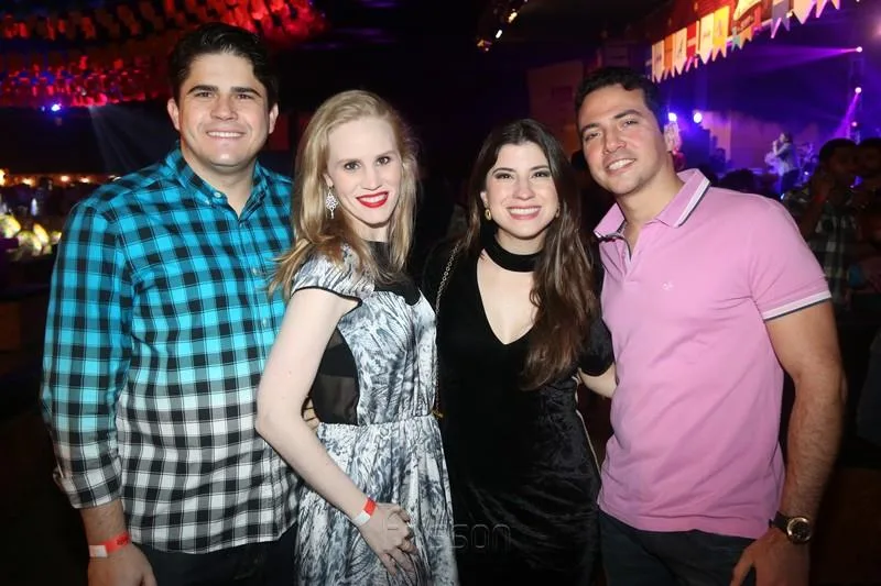 Anderson e Lia Quintão, Themis e Roberto Briand