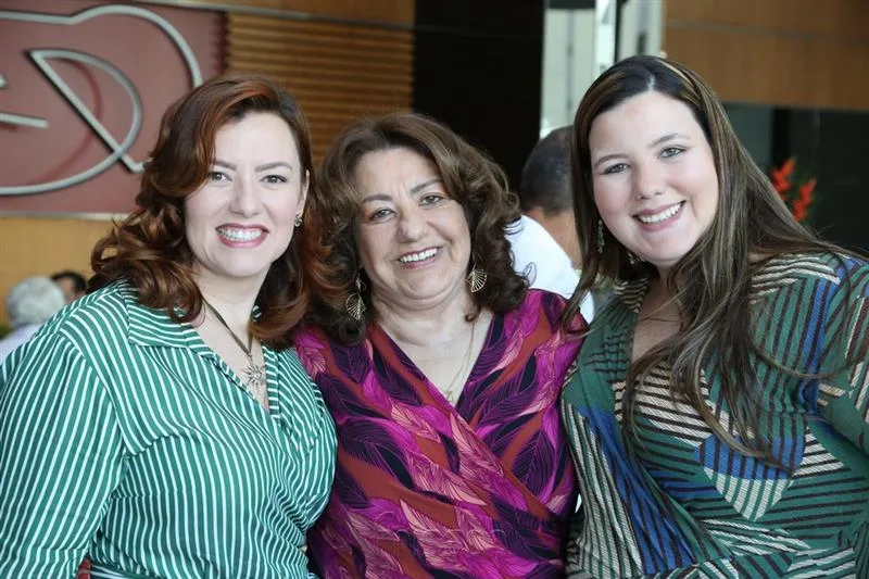 Aline Barroso, Vera e Livia Felix