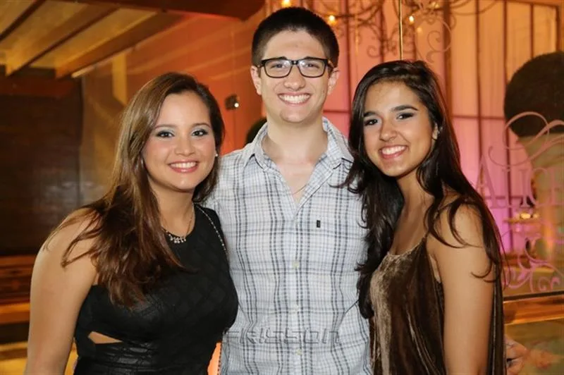 Ana Clara Bezerra, João Felipe Gurjão e Marília Gondim