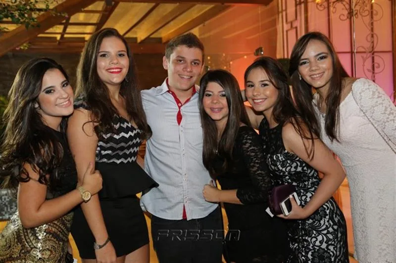 Bruna Alencar, Joana e Gabriel Rolim, Amanda Tomaz, Julia Arraes e Débora Baltazar