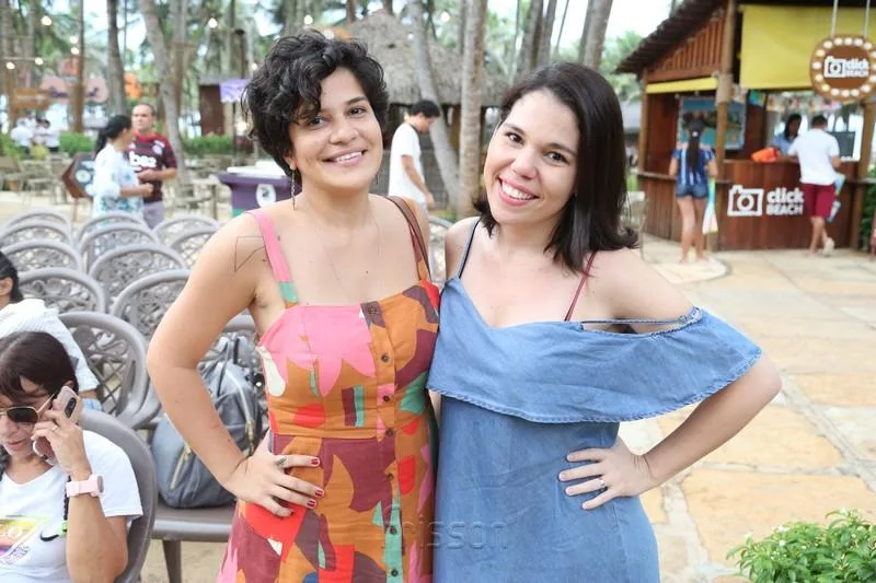 Ádria Costa e Clara Melo
