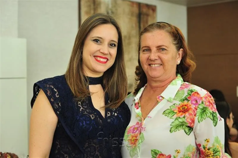 Giviane Camilo e Valeria Carvalho