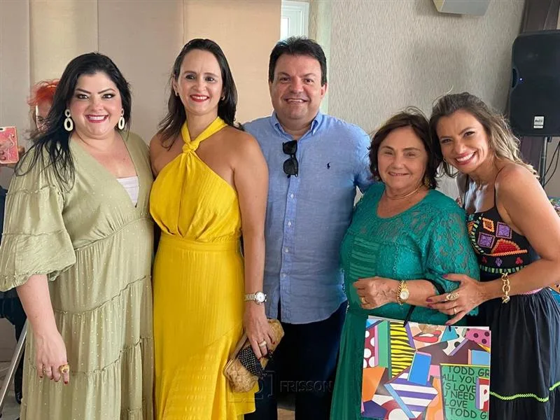 Viviane Almada, Adriana Miranda, Fernando Ferrer, Mirian Almada e Vanessa Queirós
