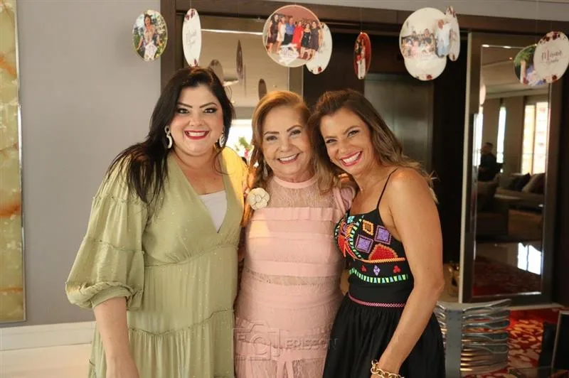 Viviane Almada, Betinha Sampaio e Vanessa Queirós