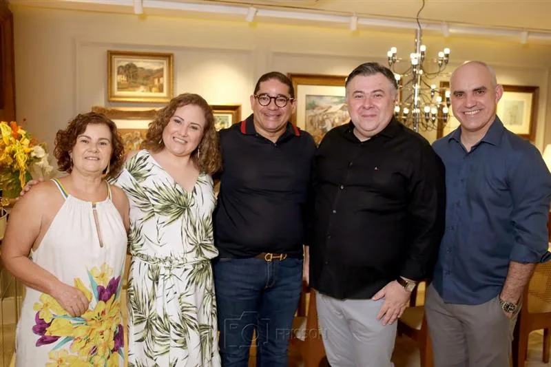 Aderina Costa, Tatiana Andrede, Alexandre Pitta, Andre Monte e Kleber Andrade