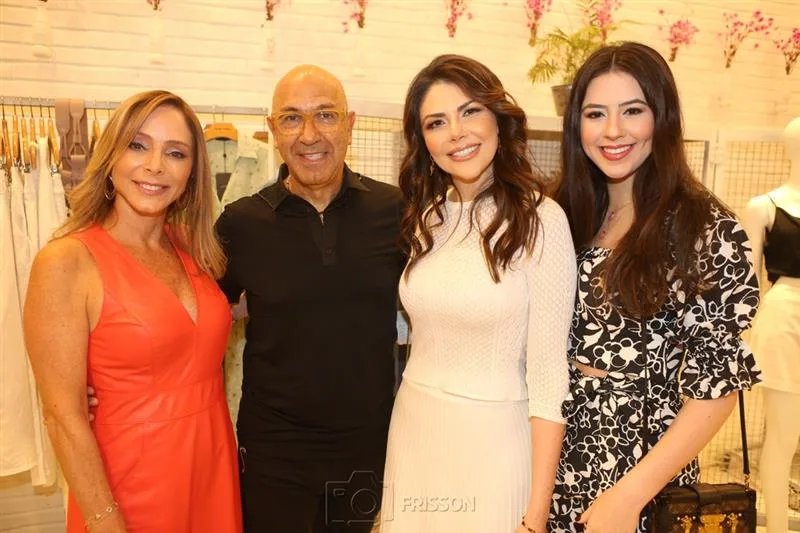 Ana Paula Daud, Raphael Sahyoun, Paola Macedo e Marina Utida