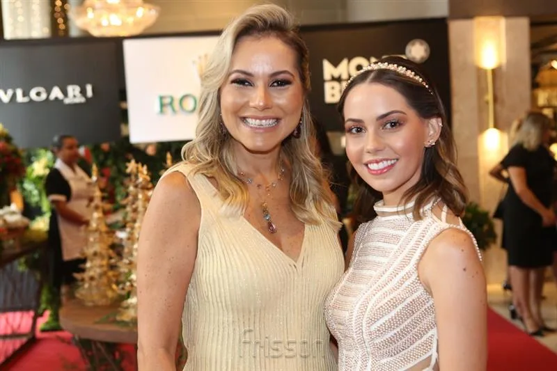 Talyzie Mihaliuc e Natasha Dias Branco