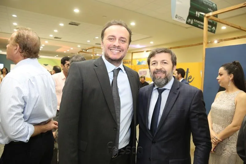 Adriano Nogueira e Elcio Batista
