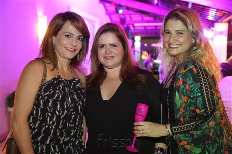 Ana Clara Ferreira Gomes, Vaneska e Karina Bezerra
