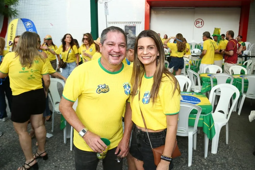 Aurelio Gonçalves e Viviane Pires