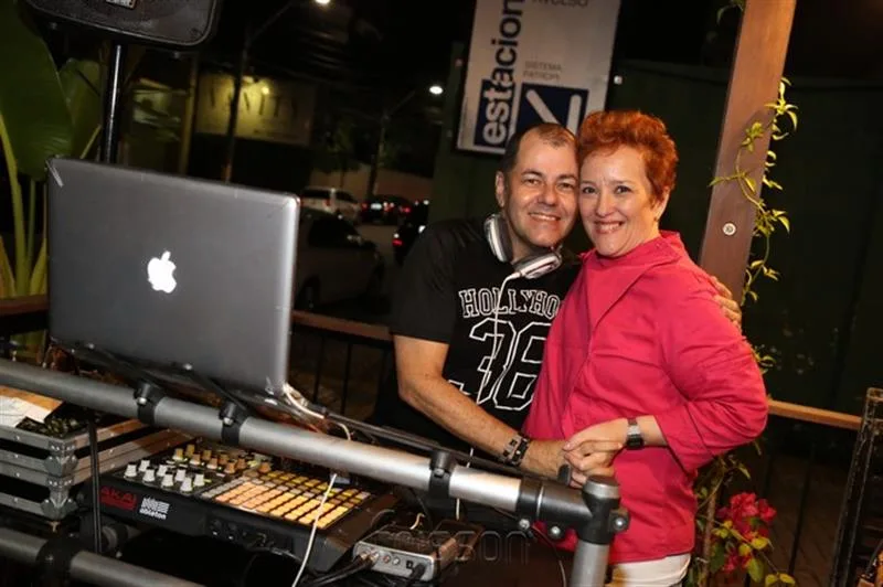 Dj Gilvan Magno e Ana Paula Rezende