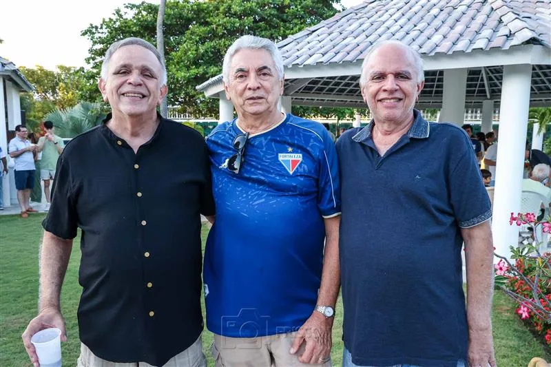 Antonio Jose Costa, Patricio Almeida e Olivio Costa